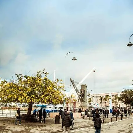 아파트 La Finestra Sul Cielo Del Porto Antico Di *