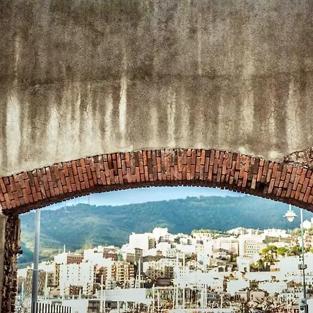 La Finestra Sul Cielo Del Porto Antico Di * Genua